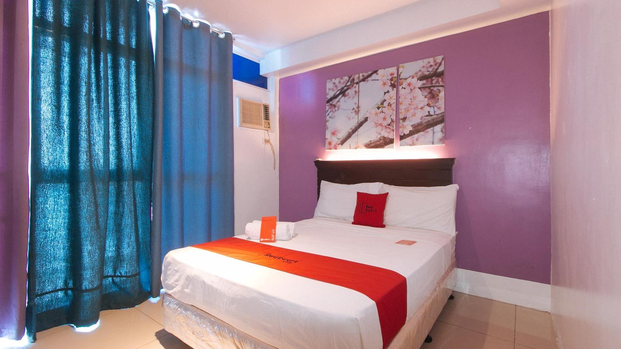 Reddoorz @ Melbourne Suites Makati Makati City Exterior photo