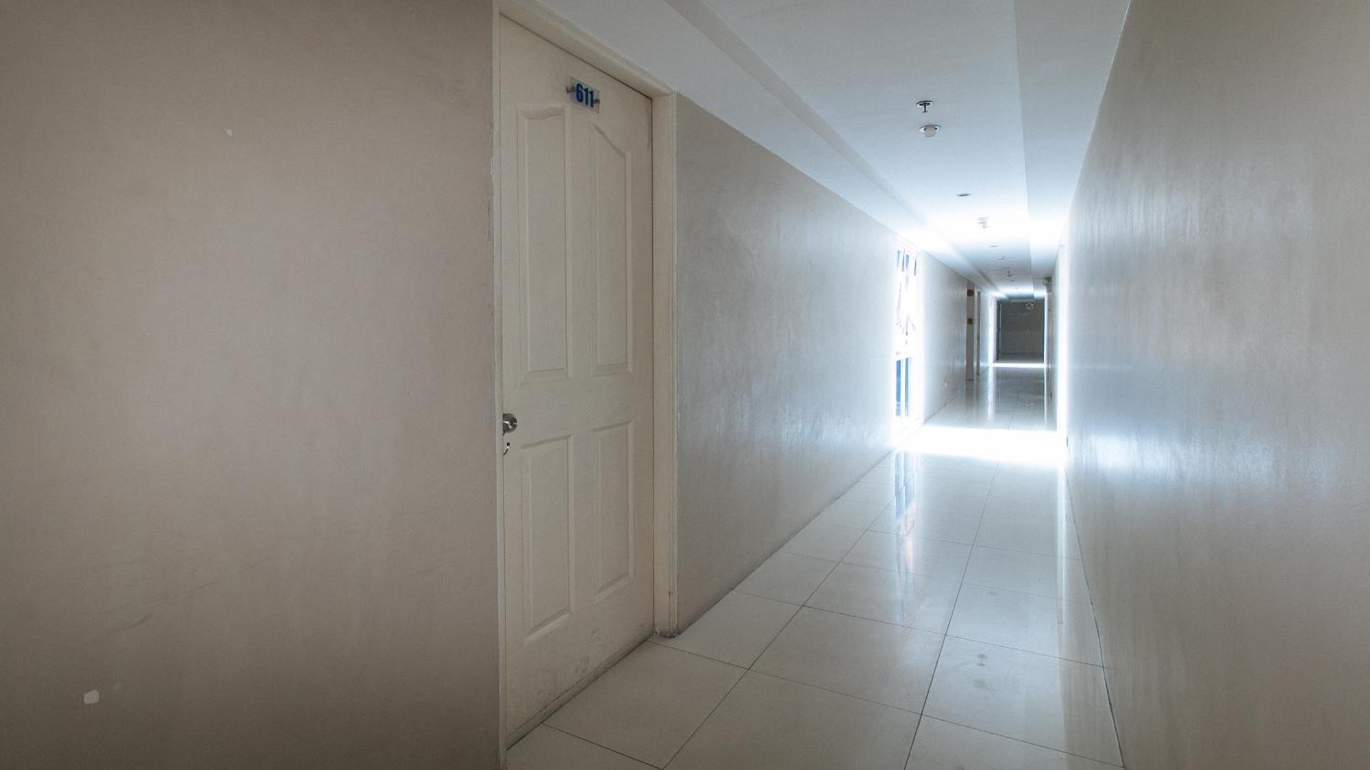 Reddoorz @ Melbourne Suites Makati Makati City Exterior photo