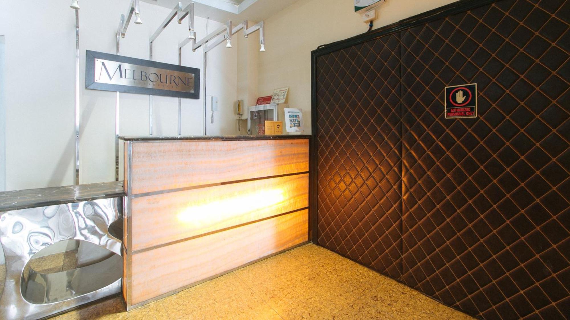 Reddoorz @ Melbourne Suites Makati Makati City Exterior photo